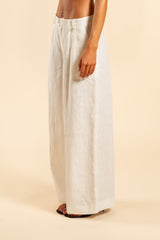 AM linen trousers