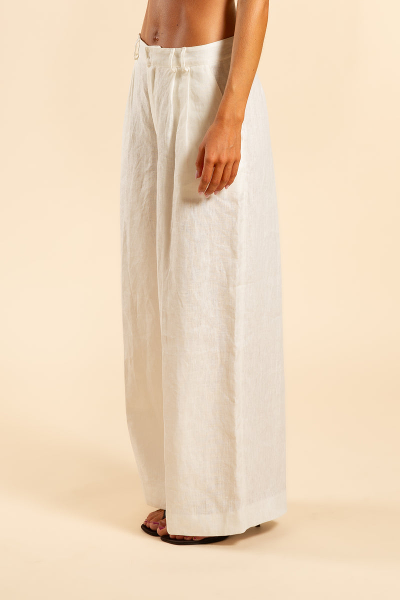 AM linen trousers