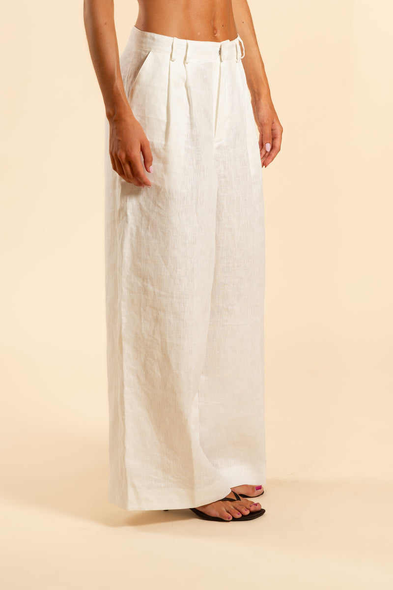 AM linen trousers